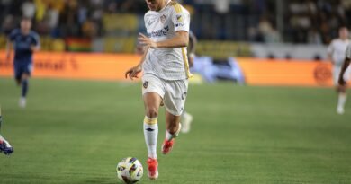 LA GALAXY GOLEA 5-0 COLORADO RAPIDS EN SU PRIMER JUEGO DE PLAYOFFS.