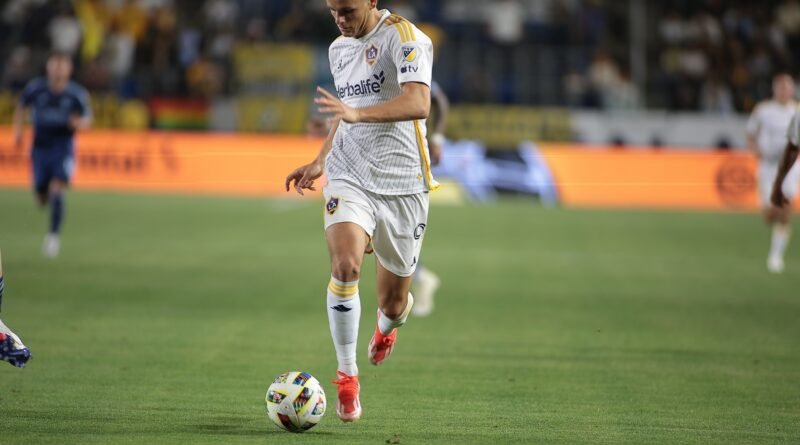 LA GALAXY GOLEA 5-0 COLORADO RAPIDS EN SU PRIMER JUEGO DE PLAYOFFS.