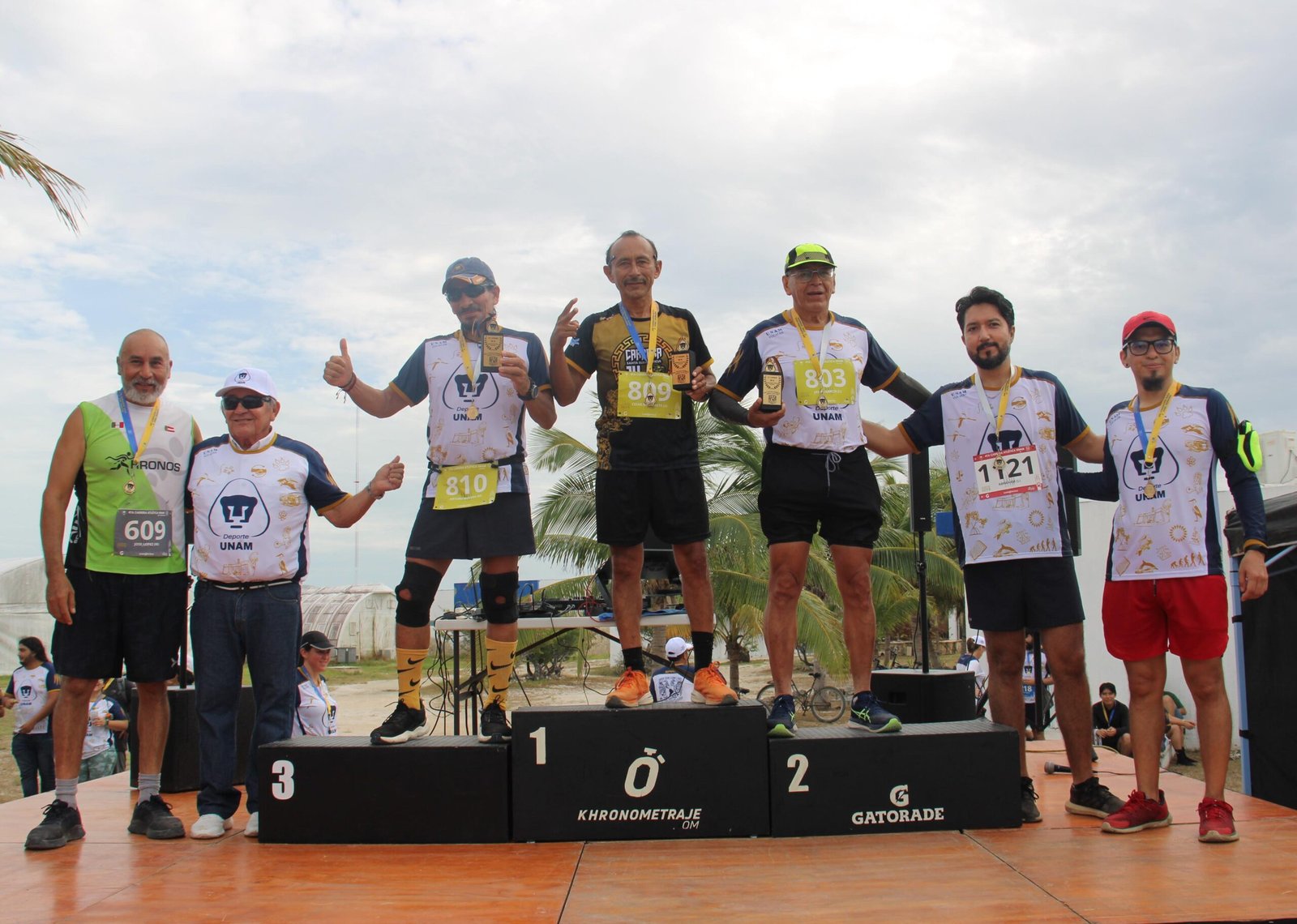 JUAN CHUC GANA LA CARRERA DE LA UNAM EN YUCATÁN