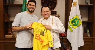 El Gobernador Joaquín Díaz Mena sostuvo una reunión con el futbolista yucateco Henry Martín,