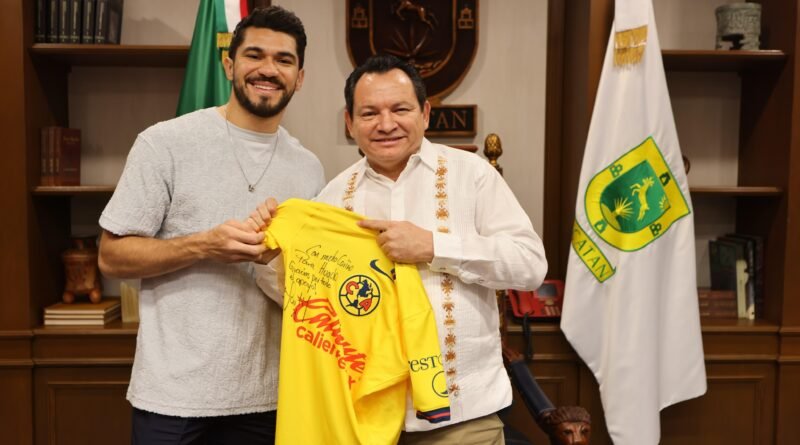 El Gobernador Joaquín Díaz Mena sostuvo una reunión con el futbolista yucateco Henry Martín,