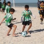 REALIZAN TORNEO DE FUTBOL PLAYERO EN SISAL