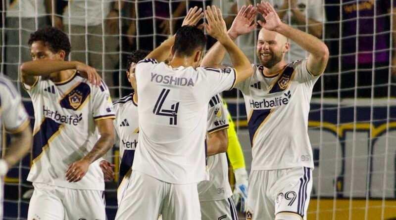 LA GALAXY GOLEA A CHARLOTTE 3-0